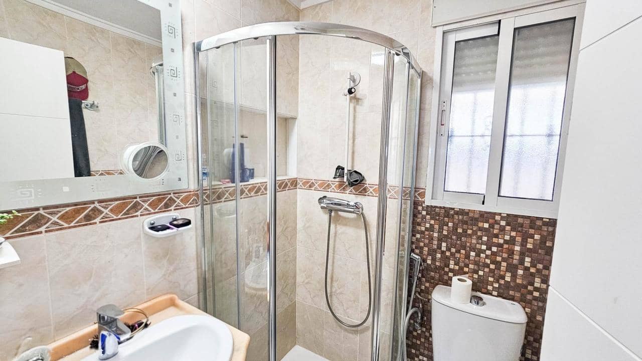 3 sovrum Villa till salu i Orihuela Costa med pool garage - 395 000 € (Ref: 9999782)