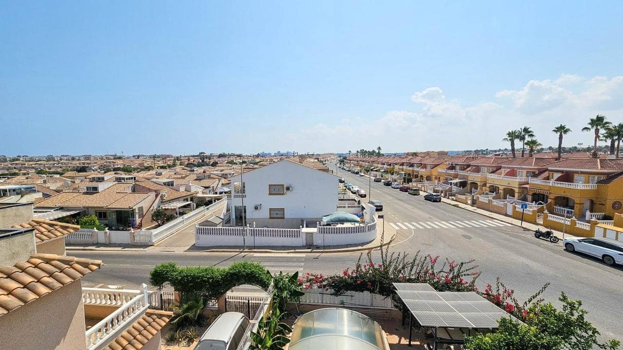 3 sovrum Villa till salu i Orihuela Costa med pool garage - 395 000 € (Ref: 9999782)