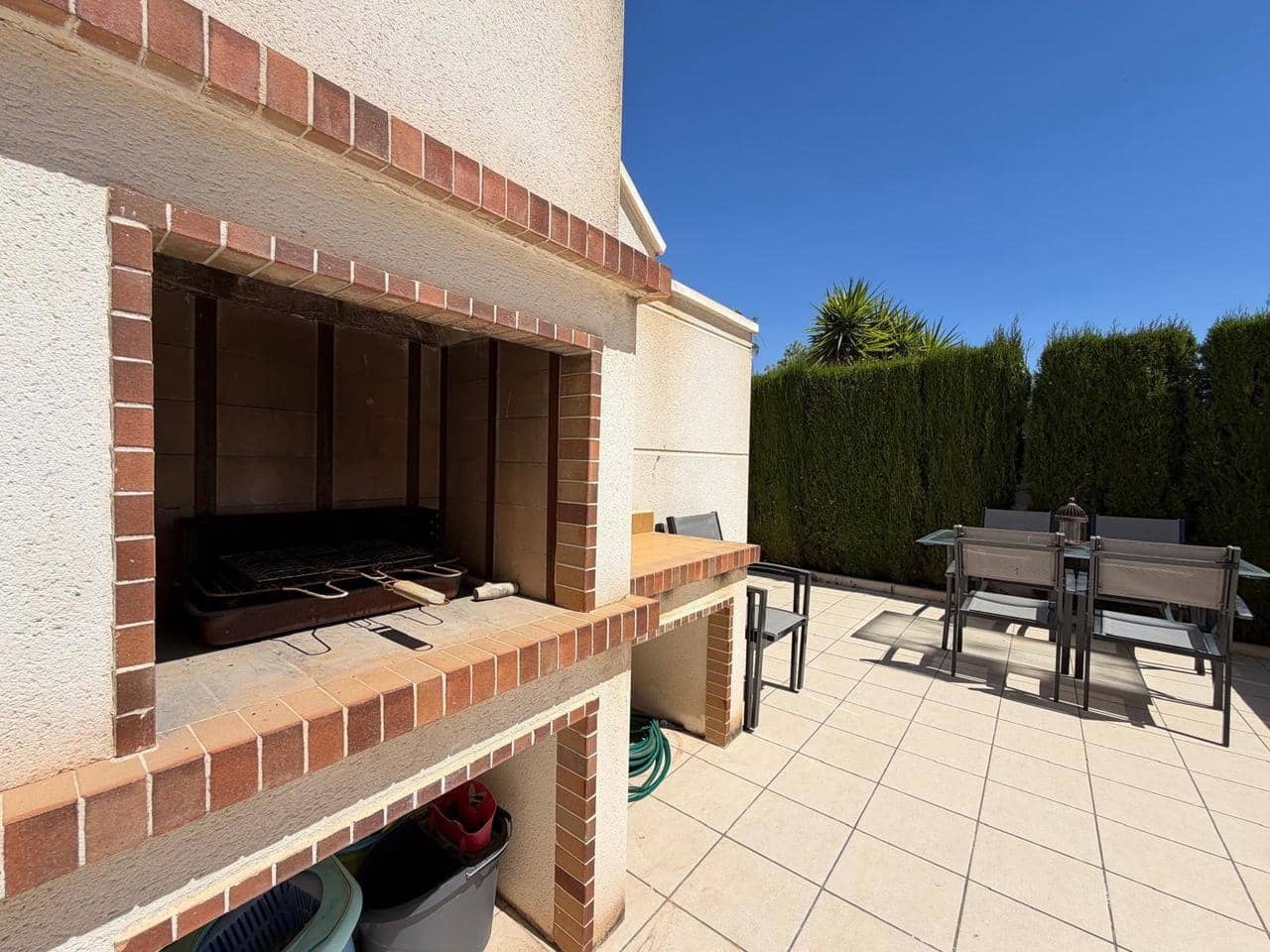 4 soverom Villa til salgs i Ciudad Quesada med svømmebasseng garasje - € 420 000 (Ref: 9999784)