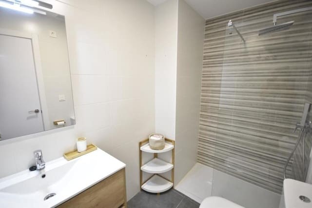 3 soveværelse Lejlighed til salg i Dehesa de Campoamor, Orihuela med swimmingpool - € 230.000 (Ref: 9999791)