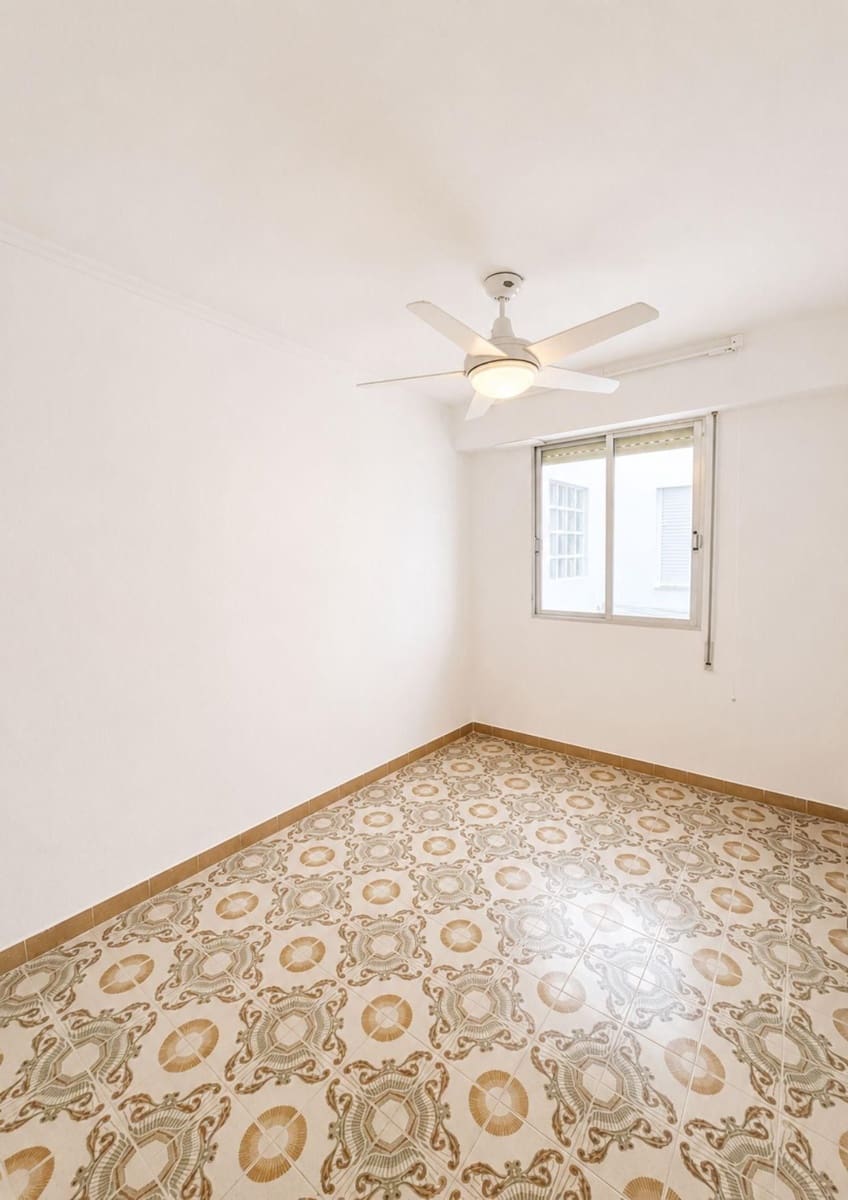 3 bedroom Apartment for sale in Torrevieja with pool garage - € 349,000 (Ref: 10003466)
