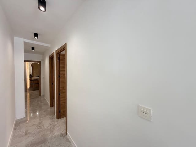 3 sypialnia Penthouse na sprzedaż w Torrevieja z garażem - 229 000 € (Ref: 10003467)