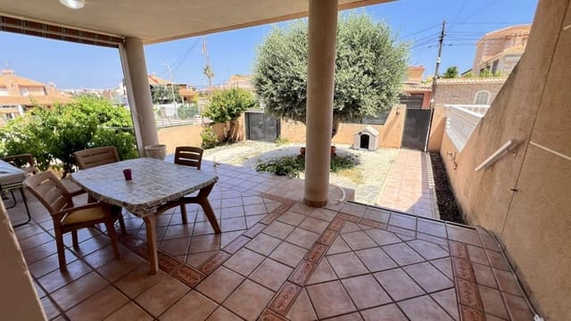 3 bedroom Villa for sale in Torrevieja with garage - € 425,000 (Ref: 10003468)