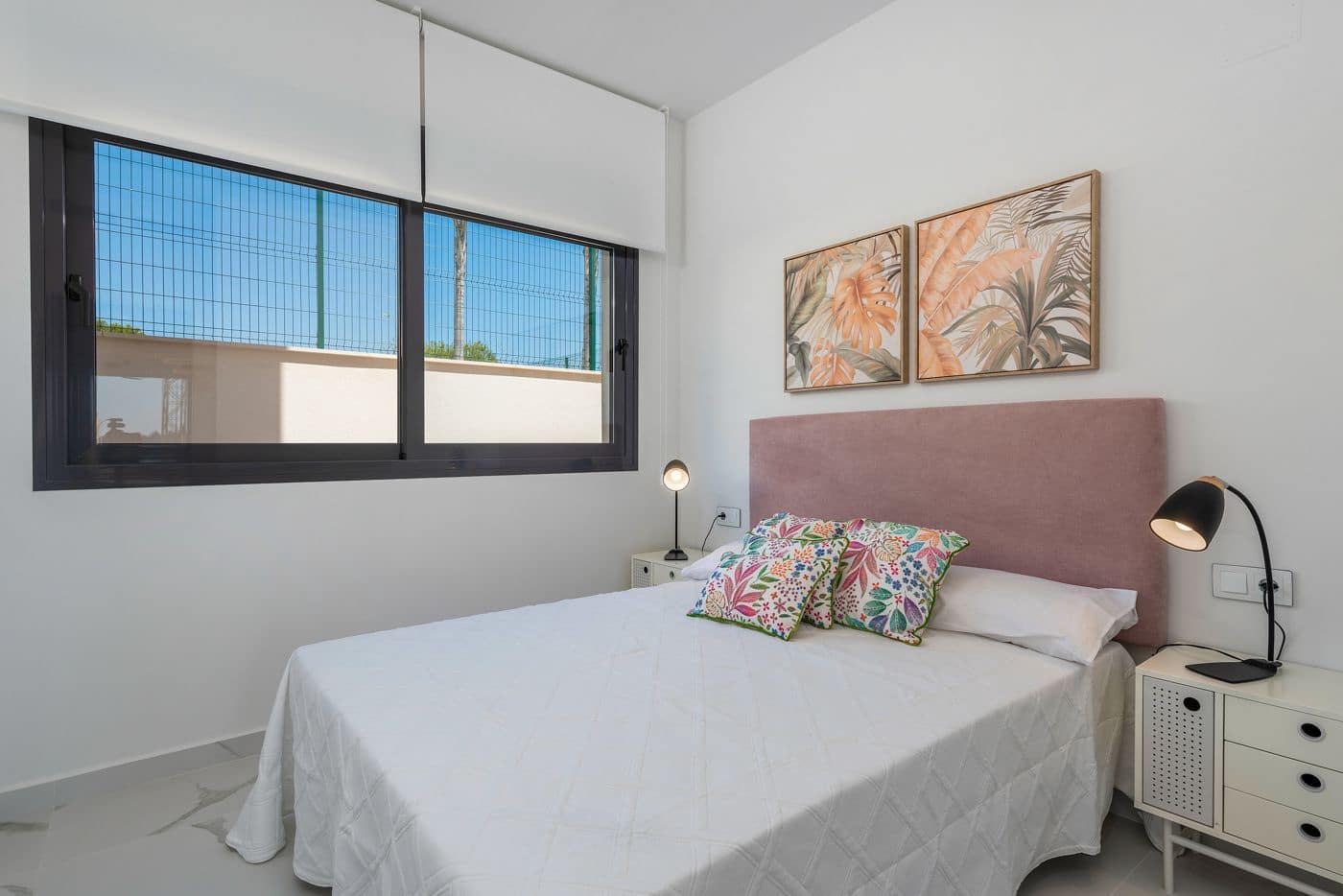 Bungalow de 2 habitaciones en San Miguel de Salinas en venta con piscina garaje - 339.000 € (Ref: 10005136)