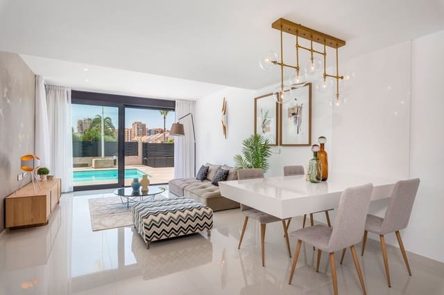 3 soverom Villa til salgs i La Manga del Mar Menor med svømmebasseng - € 580 000 (Ref: 10012882)