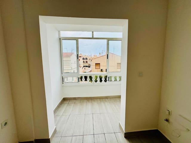 2 makuuhuone Huoneisto myytävänä paikassa Torrevieja - 145 900 € (Ref: 10023620)