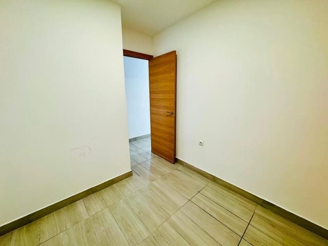 2 makuuhuone Huoneisto myytävänä paikassa Torrevieja - 145 900 € (Ref: 10023620)
