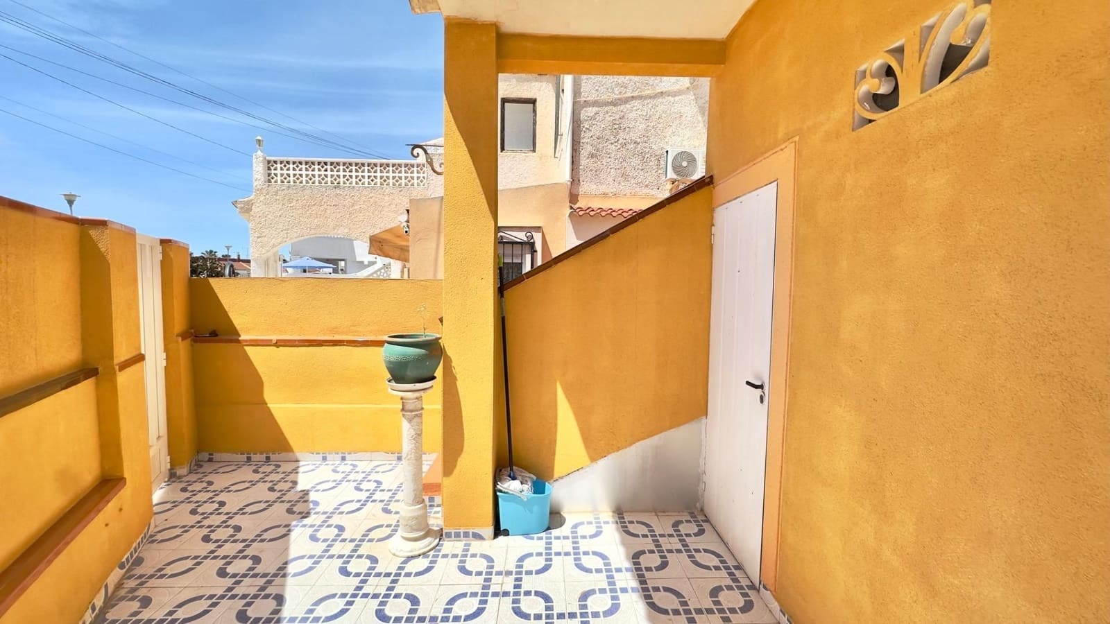 2 bedroom Bungalow for sale in Torrevieja - € 134,900 (Ref: 10023624)