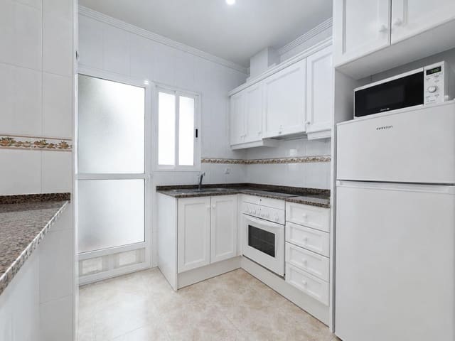 2 soveværelse Lejlighed til salg i Torrevieja med swimmingpool - € 128.900 (Ref: 10023625)