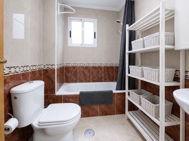 2 soveværelse Lejlighed til salg i Torrevieja med swimmingpool - € 128.900 (Ref: 10023625)