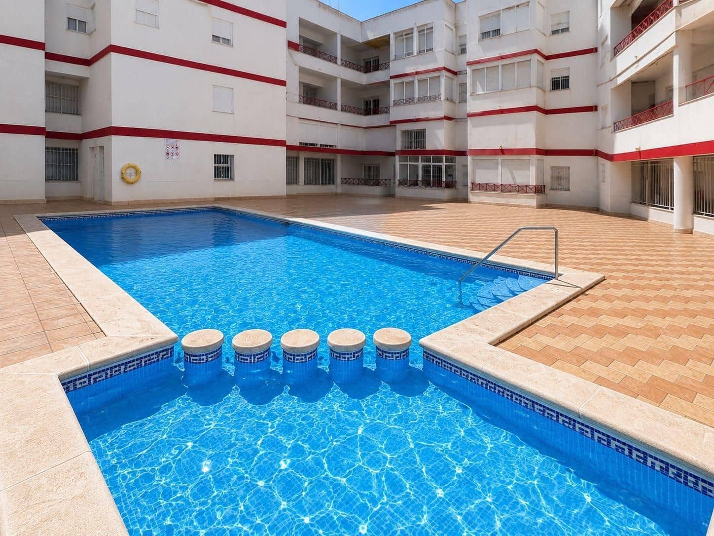 2 soveværelse Lejlighed til salg i Torrevieja med swimmingpool - € 128.900 (Ref: 10023625)