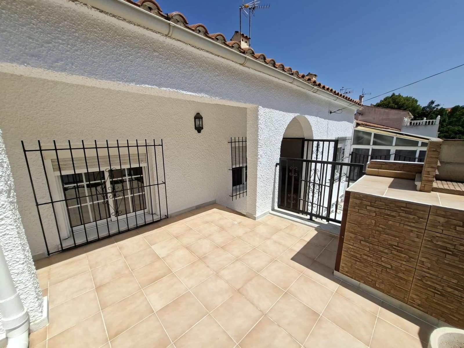 2 slaapkamer Bungalow te huur in San Fulgencio - € 650 (Ref: 10023626)