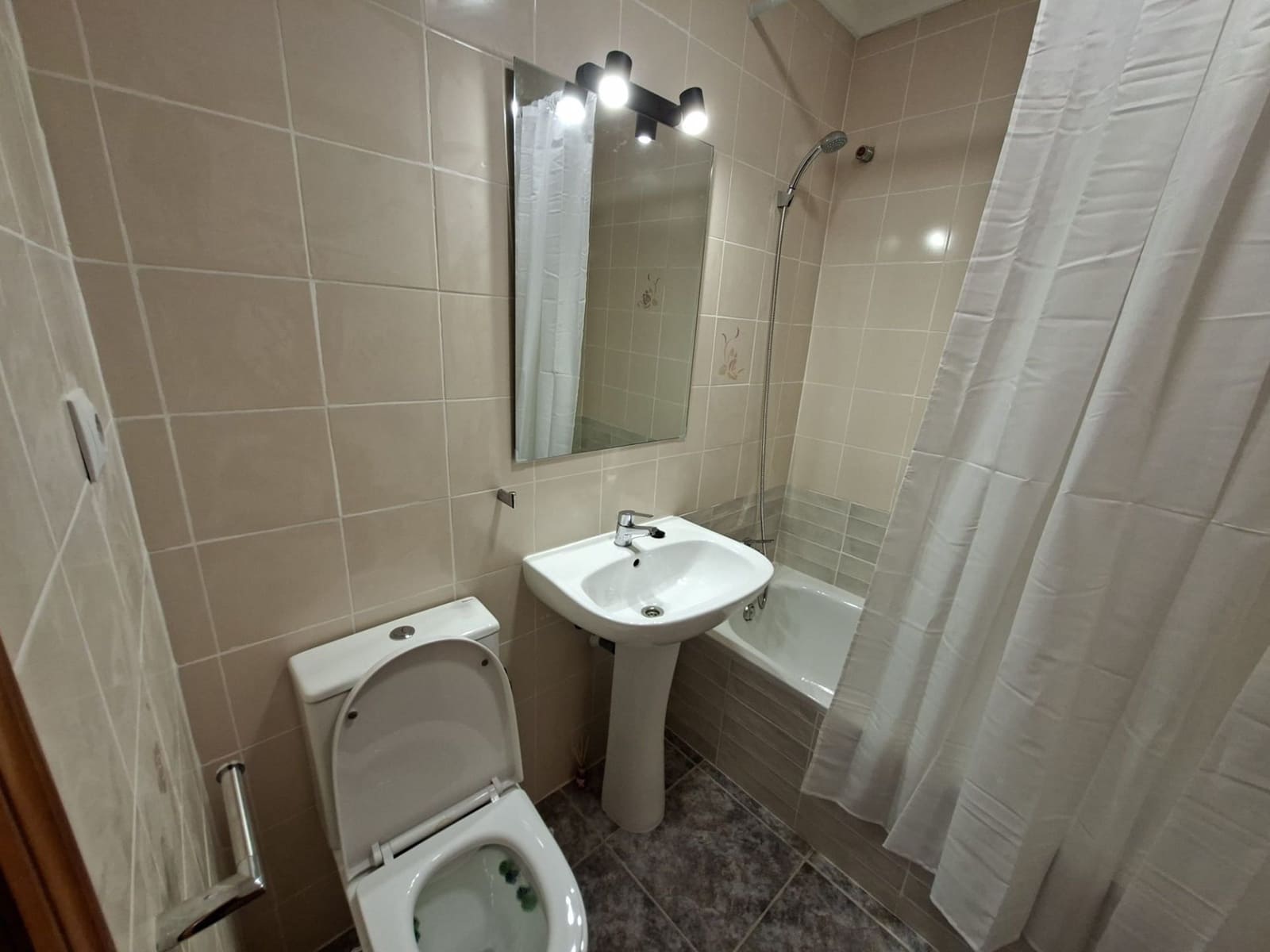 2 slaapkamer Bungalow te huur in San Fulgencio - € 650 (Ref: 10023626)