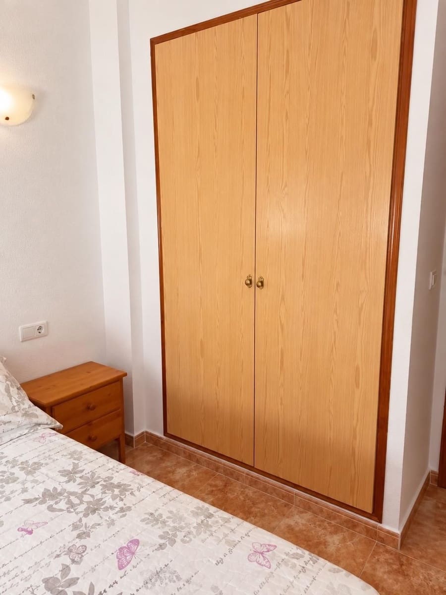 2 soverom Leilighet til salgs i Torrevieja med svømmebasseng - € 140 000 (Ref: 10157392)