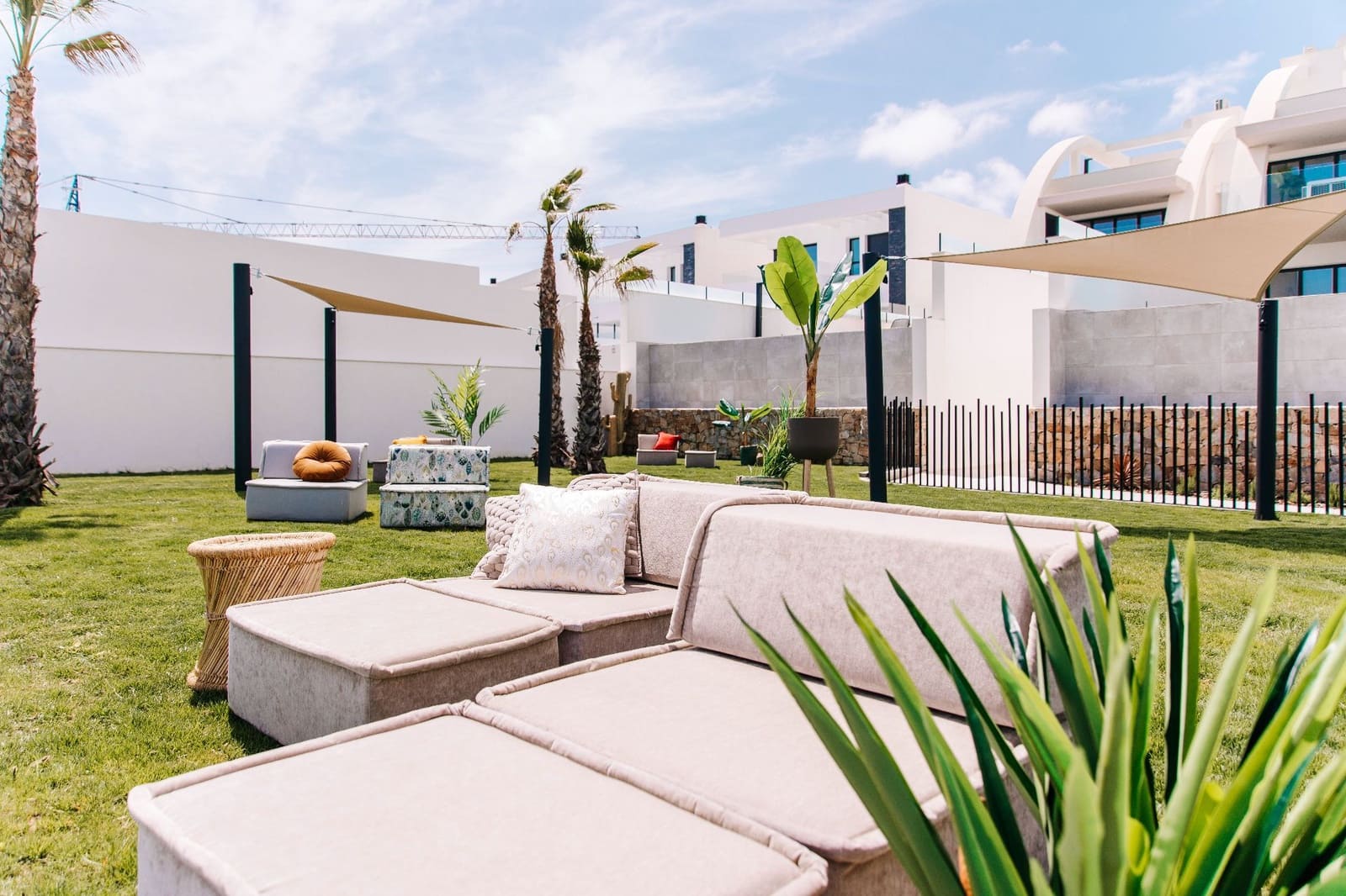 2 soverom Leilighet til salgs i Ciudad Quesada med svømmebasseng - € 475 000 (Ref: 4471786)