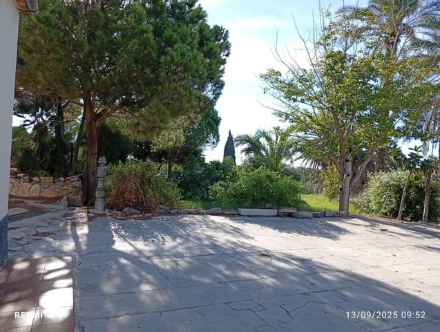 5 soveværelse Finca/Landehus til salg i La Marina, Elche / Elx - € 270.000 (Ref: 8842909)
