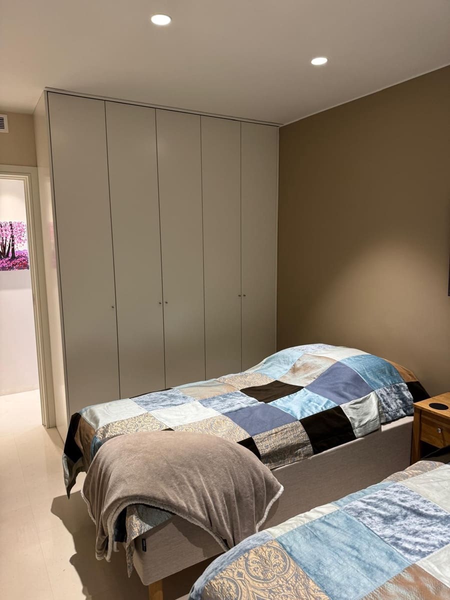 3 bedroom Apartment for sale in Torrevieja with garage - € 690,000 (Ref: 8982169)