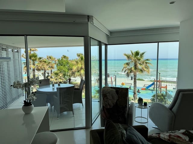 Apartamento de 3 habitaciones en Torrevieja en venta con garaje - 690.000 € (Ref: 8982169)