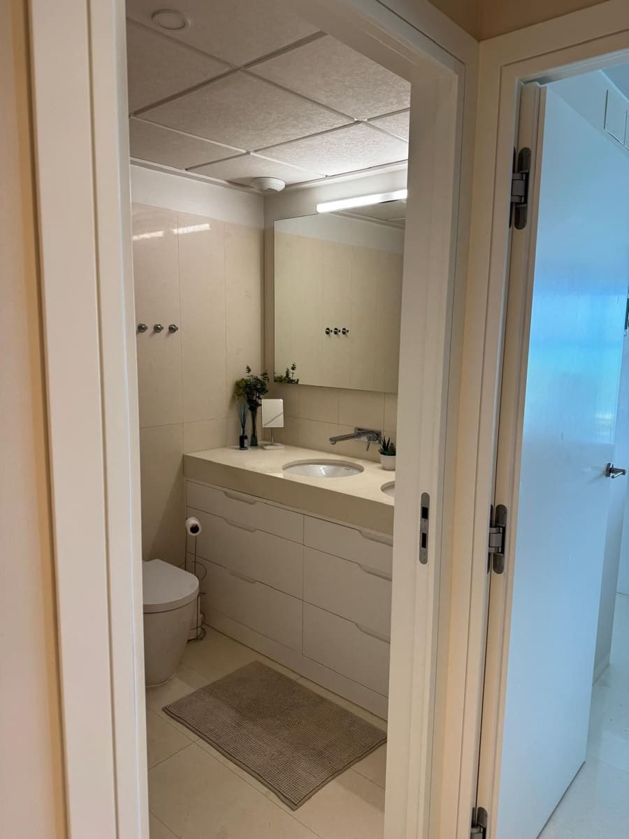 3 bedroom Apartment for sale in Torrevieja with garage - € 690,000 (Ref: 8982169)