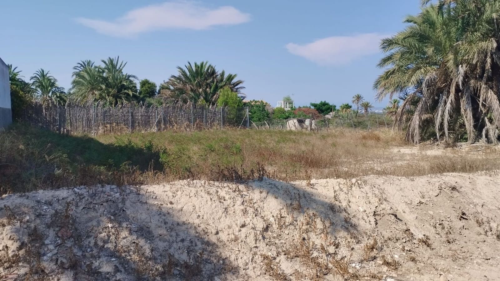 Teren niezagospodarowany na sprzedaż w La Marina - 50 000 € (Ref: 9111878)