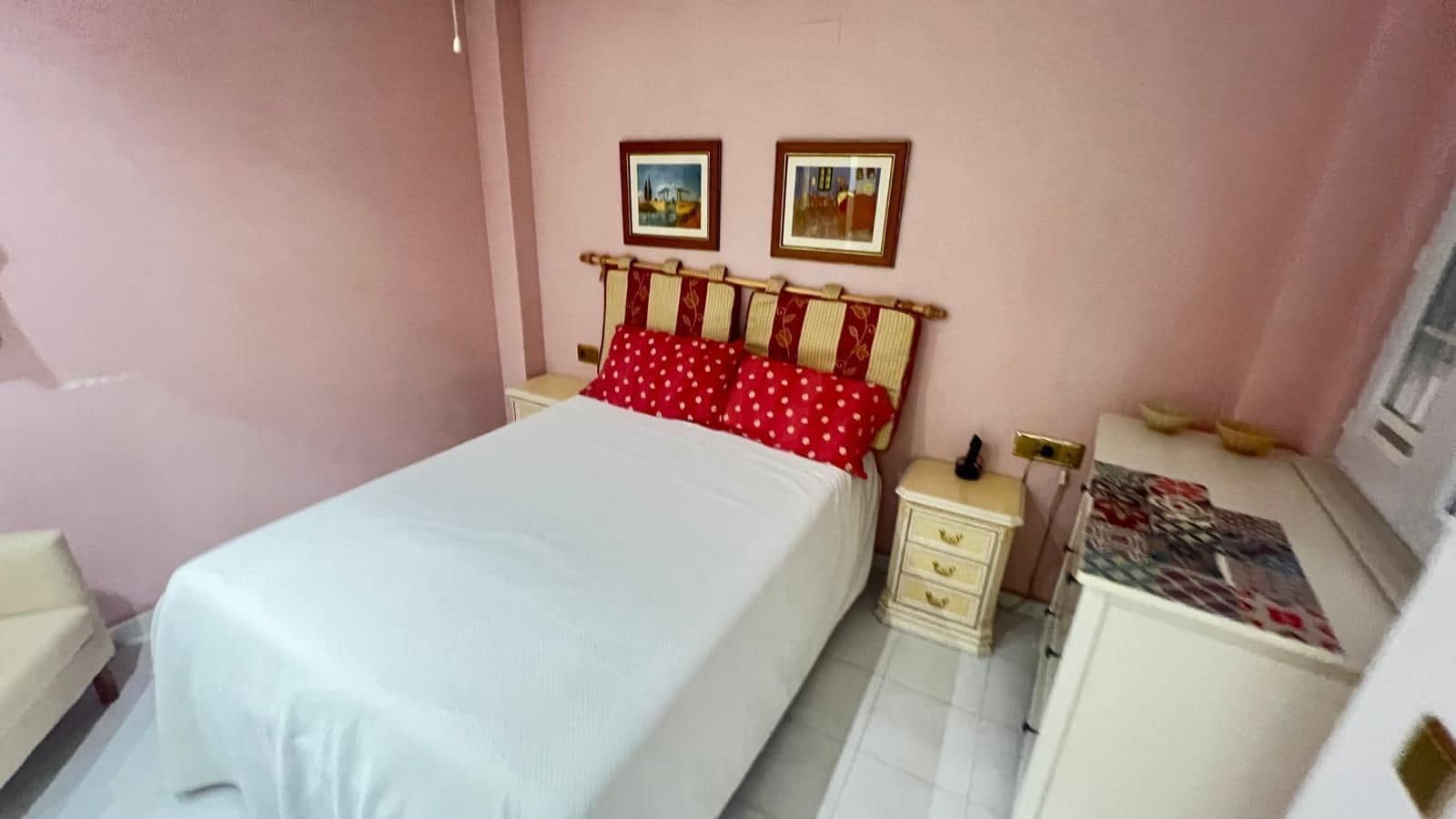 Apartamento de 2 habitaciones en Torrevieja en venta - 149.900 € (Ref: 9118561)