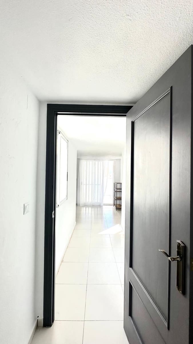 Casa de 2 habitaciones en Torrevieja en venta - 219.900 € (Ref: 9124659)