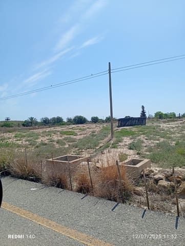 Grunde uden byggetilladelser til salg i La Marina, Elche / Elx - € 50.000 (Ref: 9126607)