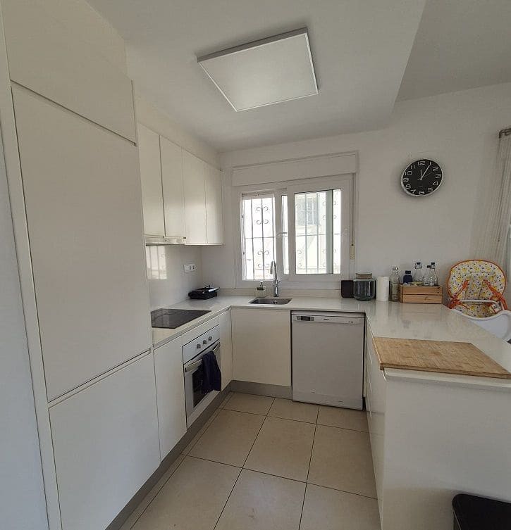 3 bedroom Villa for sale in San Fulgencio with pool garage - € 265,000 (Ref: 9312370)