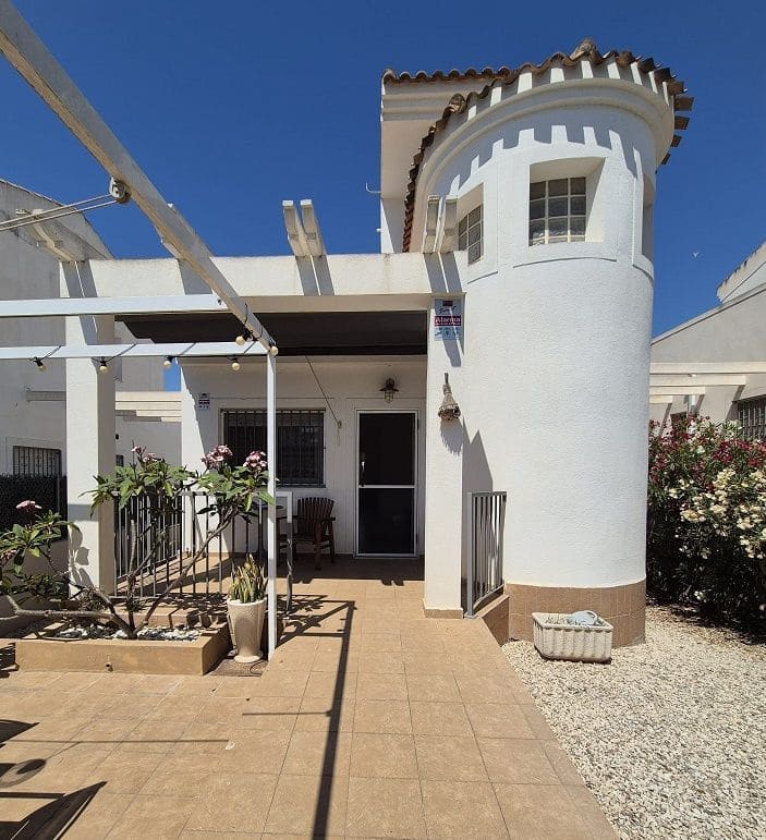 3 bedroom Villa for sale in San Fulgencio with pool garage - € 265,000 (Ref: 9312370)