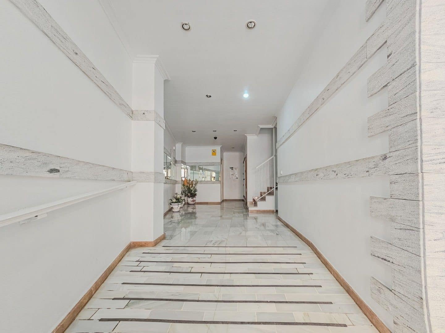 2 soveværelse Lejlighed til salg i Torrevieja med garage - € 144.000 (Ref: 9326029)