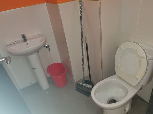 Commerciale da affittare in San Fulgencio - 350 € (Rif: 9344397)