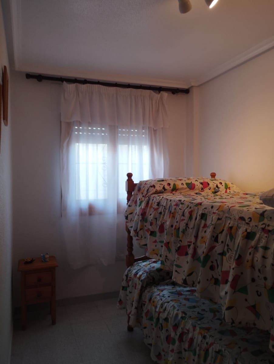 3 soverom Bungalow til salgs i Guardamar del Segura med garasje - € 197 000 (Ref: 9346931)