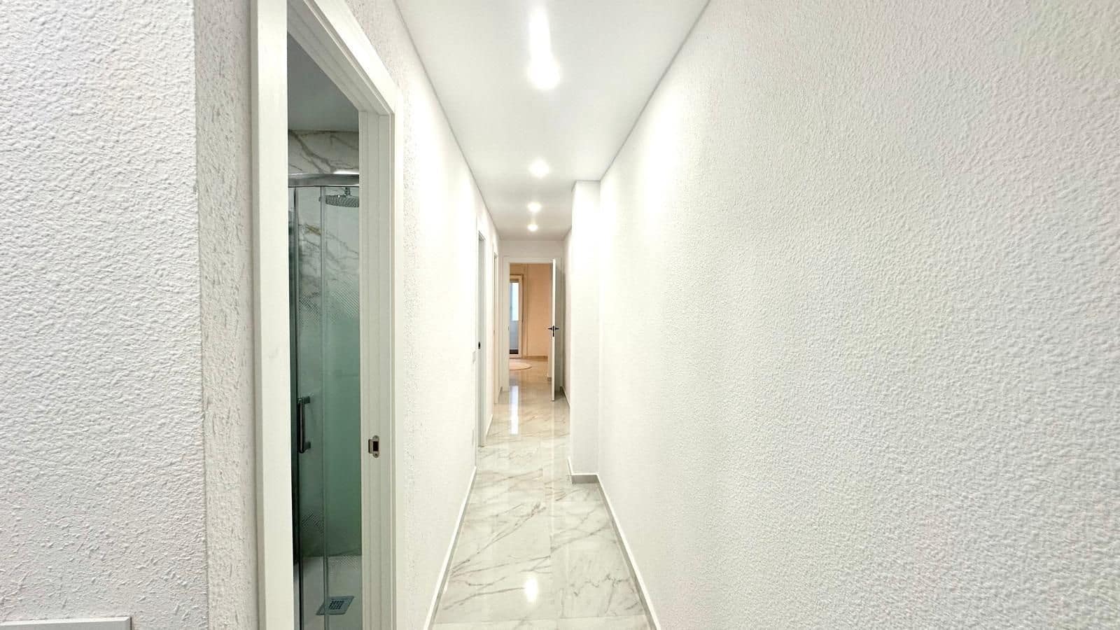 3 Zimmer Apartment zu verkaufen in Torrevieja - 209.000 € (Ref: 9413721)