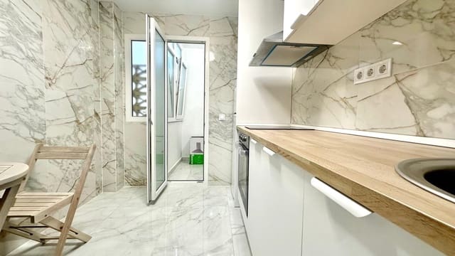 3 sypialnia Apartament na sprzedaż w Torrevieja - 209 000 € (Ref: 9413721)