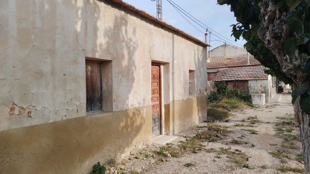 Finka/Dom wiejski na sprzedaż w Daya Nueva z garażem - 45 000 € (Ref: 9429609)