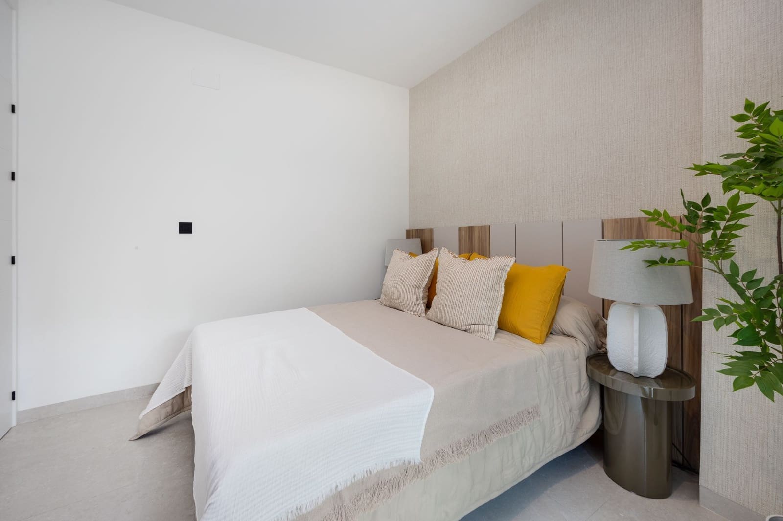 2 bedroom Apartment for sale in Guardamar del Segura with pool garage - € 245,000 (Ref: 9576237)