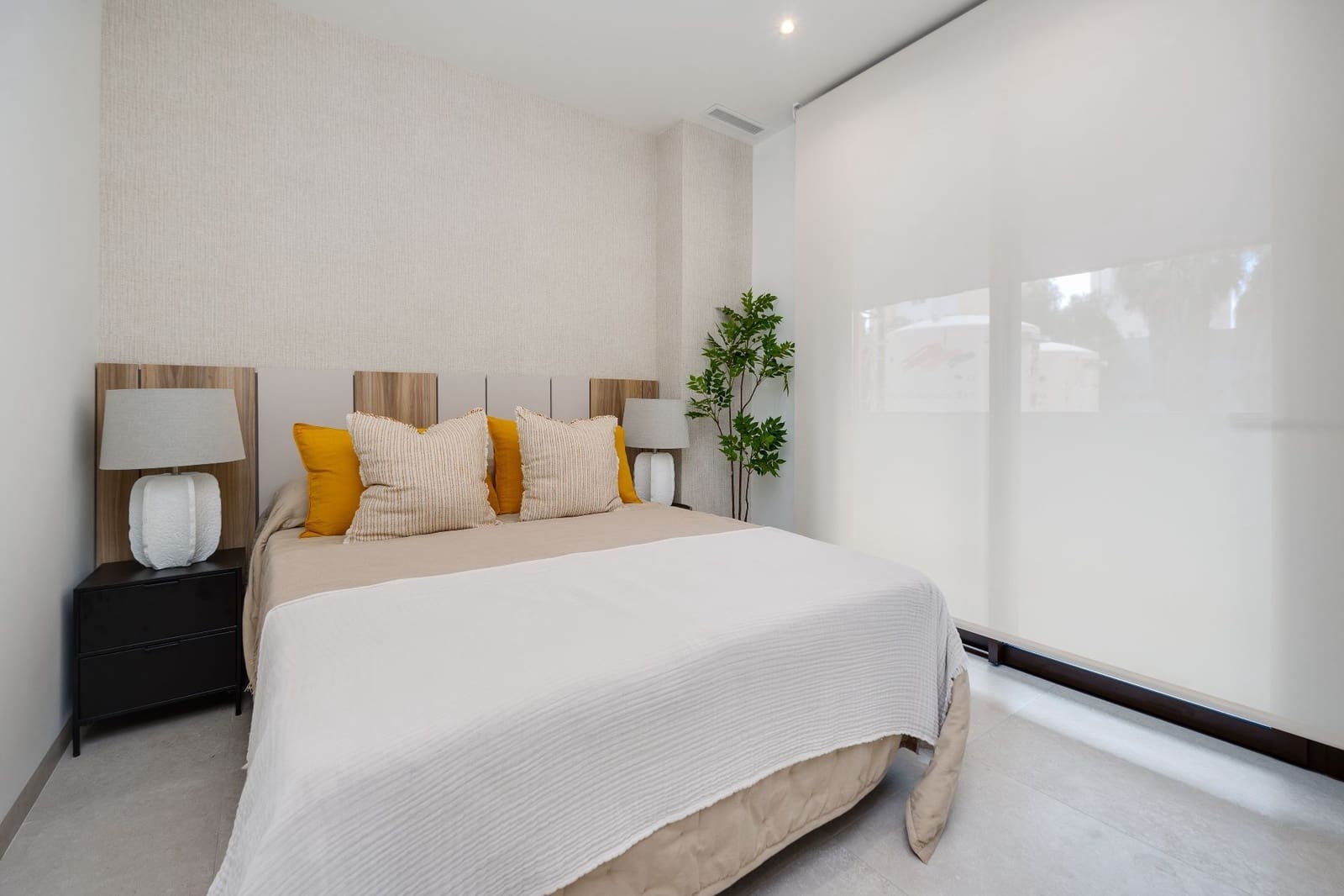2 bedroom Apartment for sale in Guardamar del Segura with pool garage - € 245,000 (Ref: 9576237)