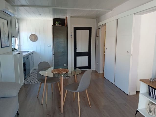 1 soveværelse Lejlighed til leje i La Marina, Elche / Elx - € 690 (Ref: 9763519)