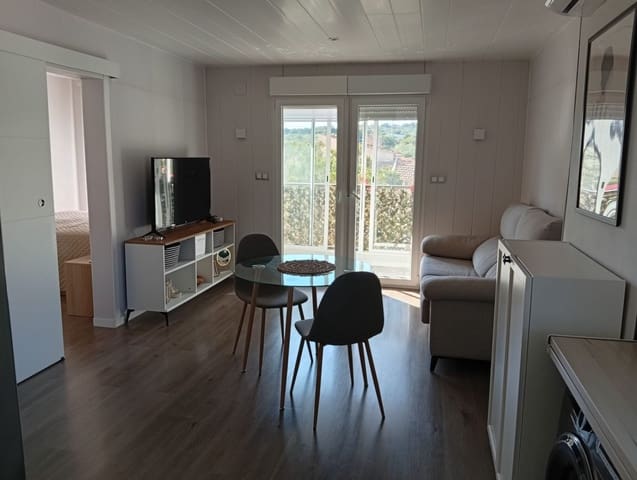 1 soveværelse Lejlighed til leje i La Marina, Elche / Elx - € 690 (Ref: 9763519)