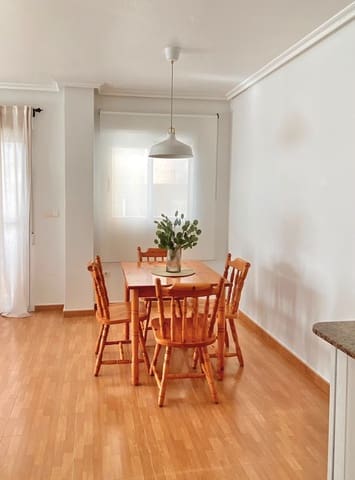 2 Zimmer Apartment zu vermieten in La Marina, Elche / Elx - 750 € (Ref: 9851637)