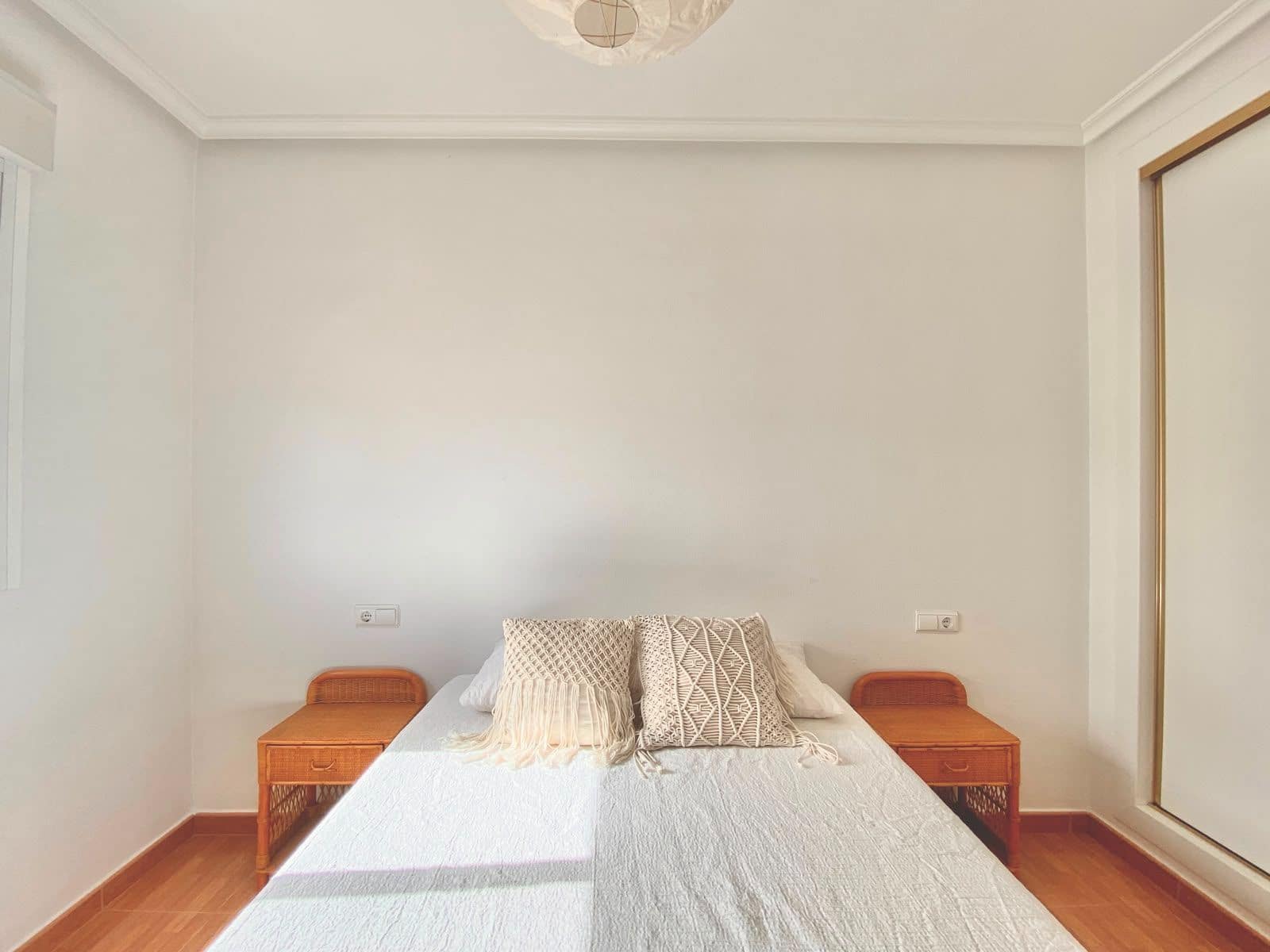 2 slaapkamer Appartement te huur in La Marina - € 750 (Ref: 9851637)
