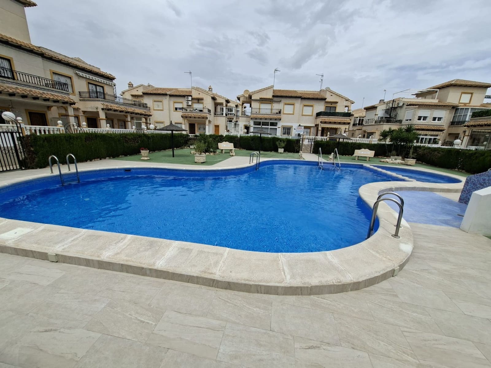 2 bedroom Bungalow for sale in Orihuela with pool - € 179,000 (Ref: 9866644)