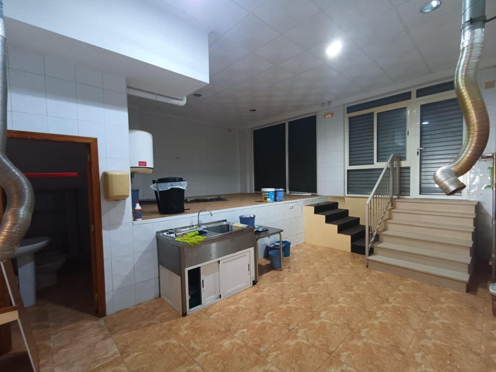 Commercial for sale in La Marina - € 106,000 (Ref: 9924195)