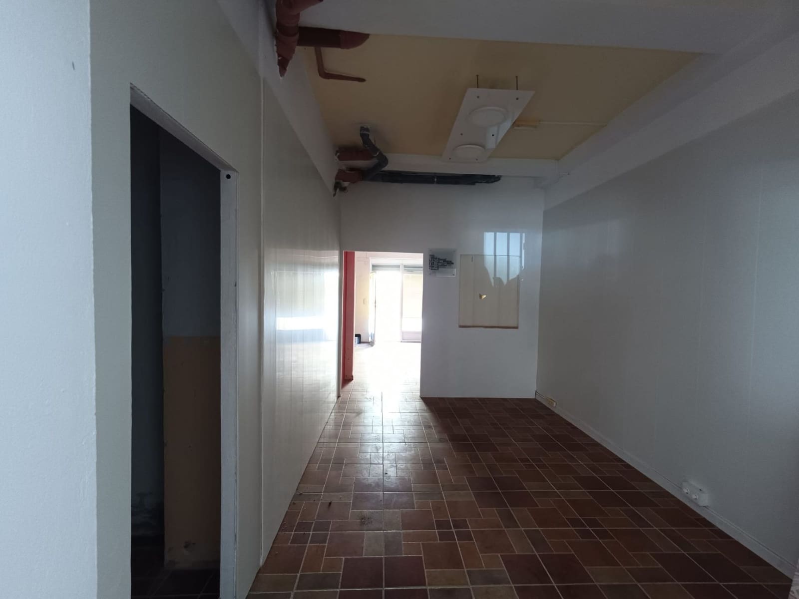 Commercial for sale in La Marina - € 180,000 (Ref: 9924196)