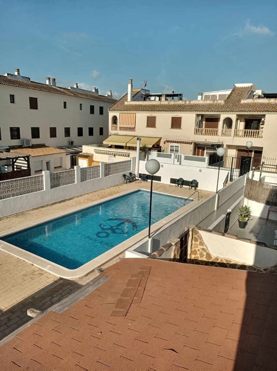 2 soverom Leilighet til leie i San Fulgencio med svømmebasseng garasje - € 600 (Ref: 9974708)