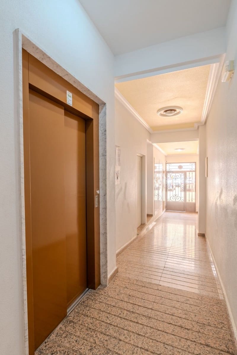 2 sovrum Lägenhet till salu i Torrevieja - 139 000 € (Ref: 9976820)