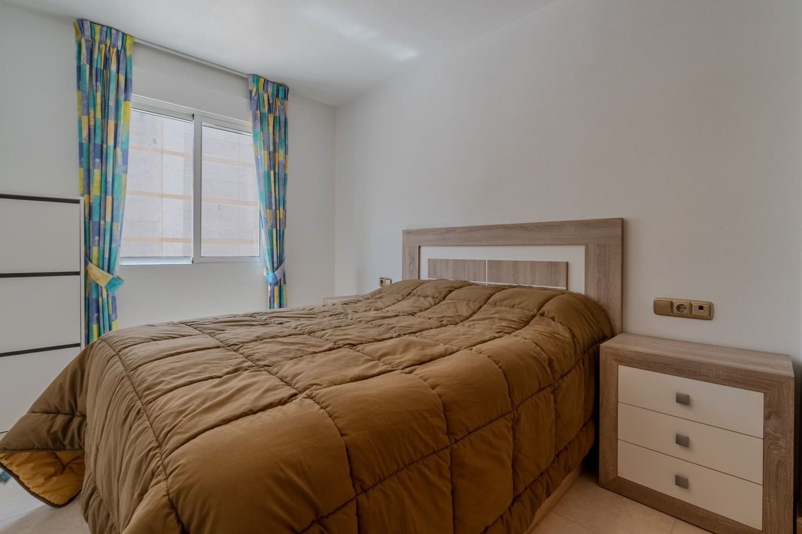 2 sovrum Lägenhet till salu i Torrevieja - 139 000 € (Ref: 9976820)