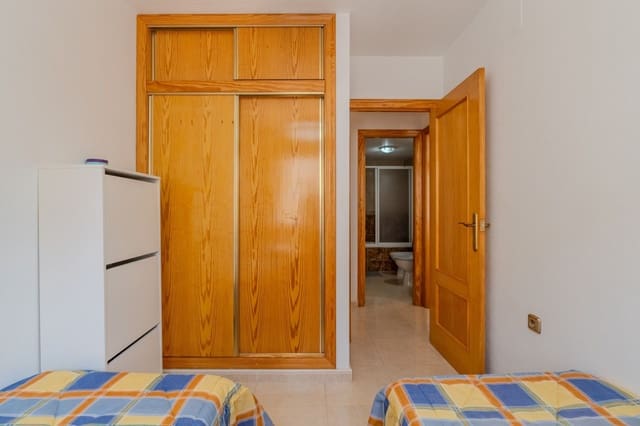 2 sovrum Lägenhet till salu i Torrevieja - 139 000 € (Ref: 9976820)