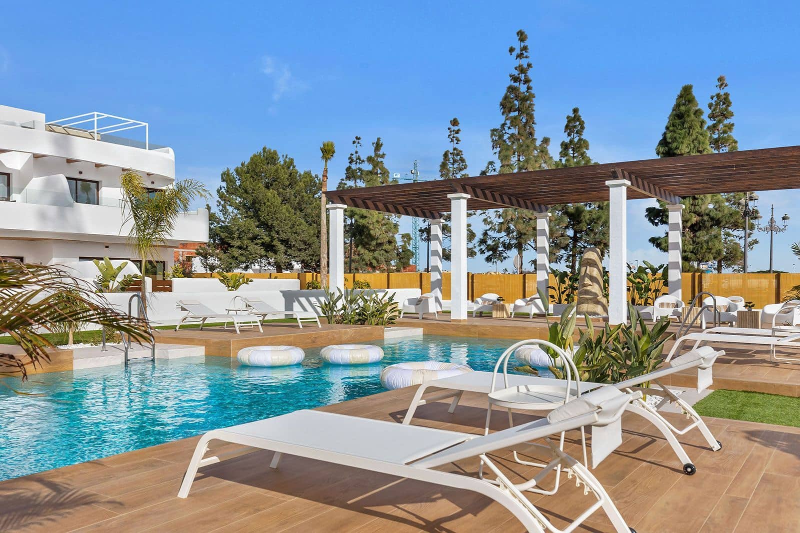 2 Zimmer Apartment zu verkaufen in Los Alcazares mit Pool Garage - 279.000 € (Ref: 9978397)