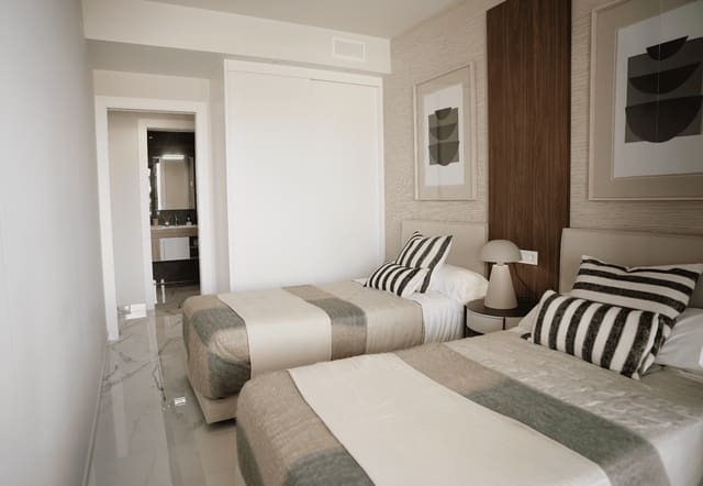 2 soveværelse Bungalow til salg i Ciudad Quesada, Rojales med swimmingpool garage - € 314.000 (Ref: 9990266)